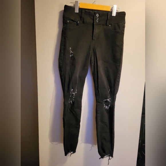 Kendall & Kylie Women Jean's Size 29x25 - Picture 1 of 6